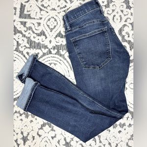26 x30 Woman Old Navy Skinny Jeans